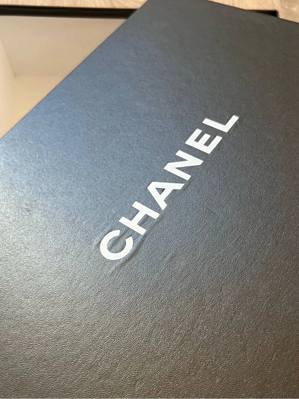 Chanel Box (BB330)